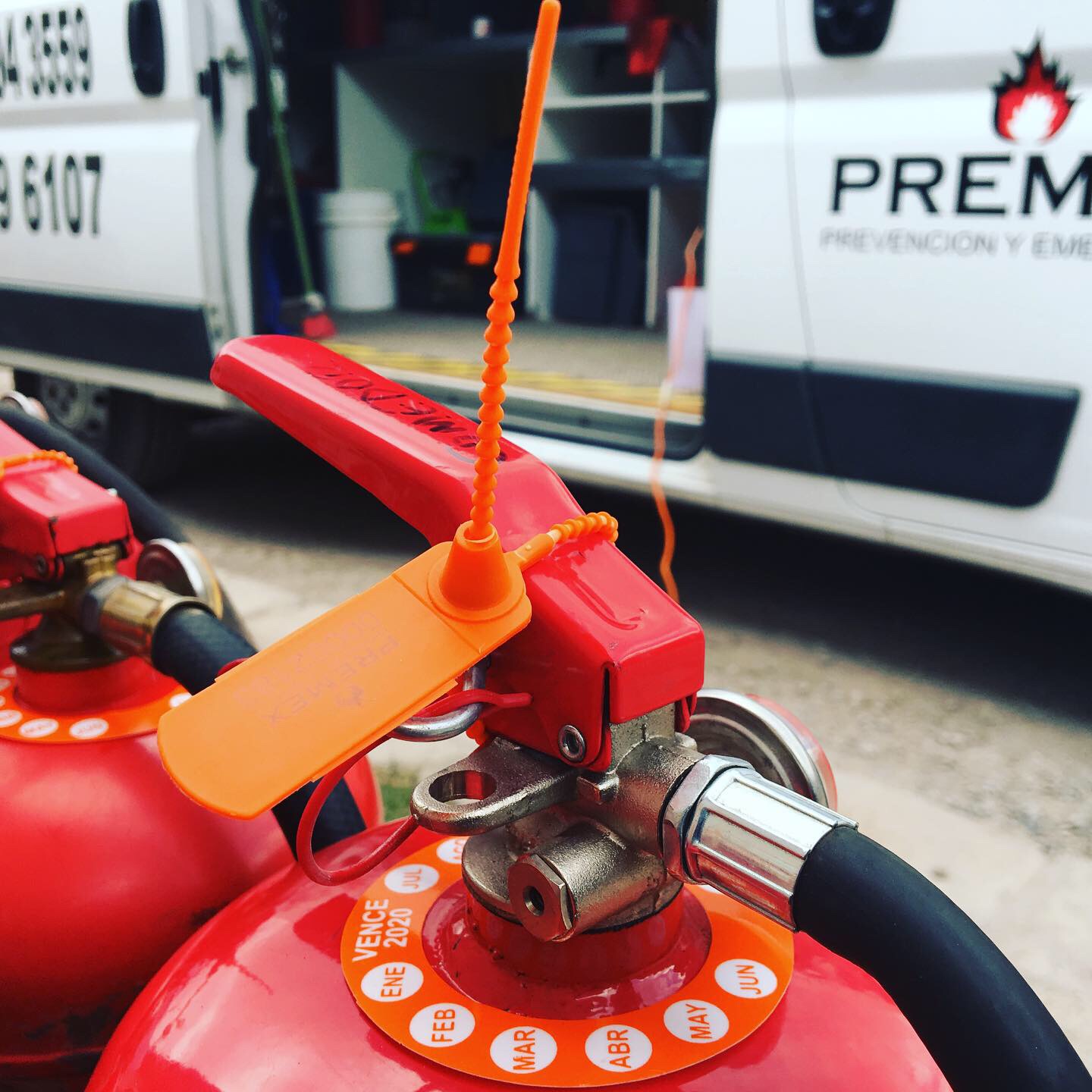 EXTINTOR C02 - 2 KILOS